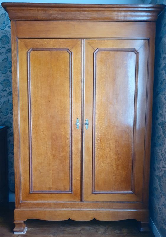 Armoire vernis avec corniche 0 Milly (50)