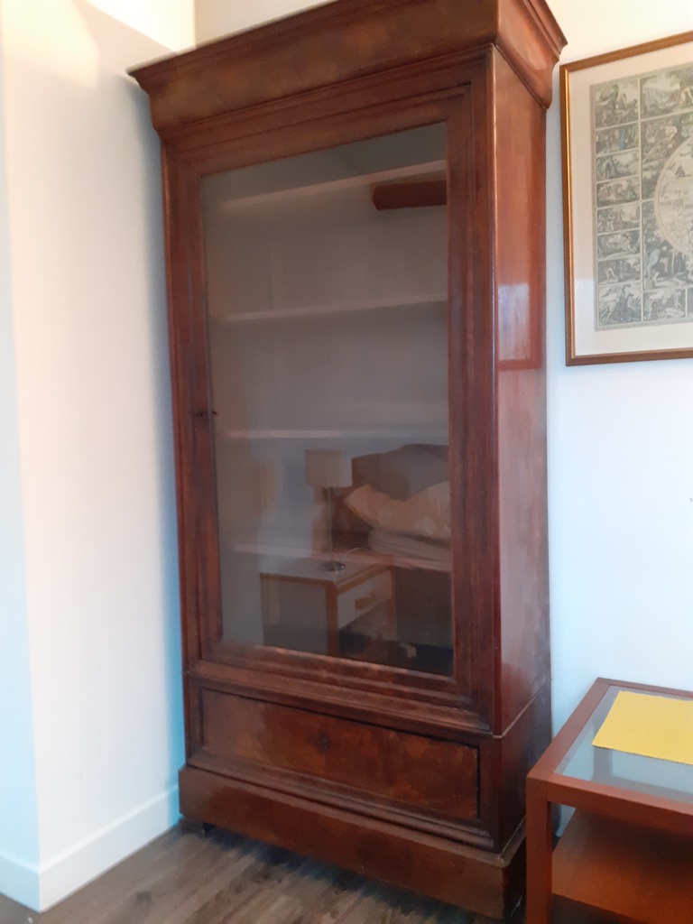 Armoire vitrine bois acajou avec tiroirs 30 Villiers-Saint-Fr�deric (78)