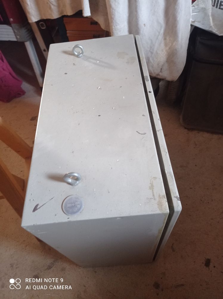 Armoire 80 Thorrenc (07)