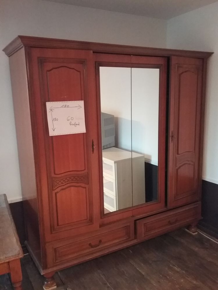 Armoire 25 Sainte-Vertu (89)