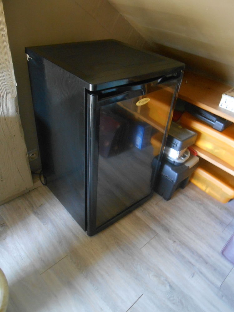 armoire � vin 0 Belfort (90)