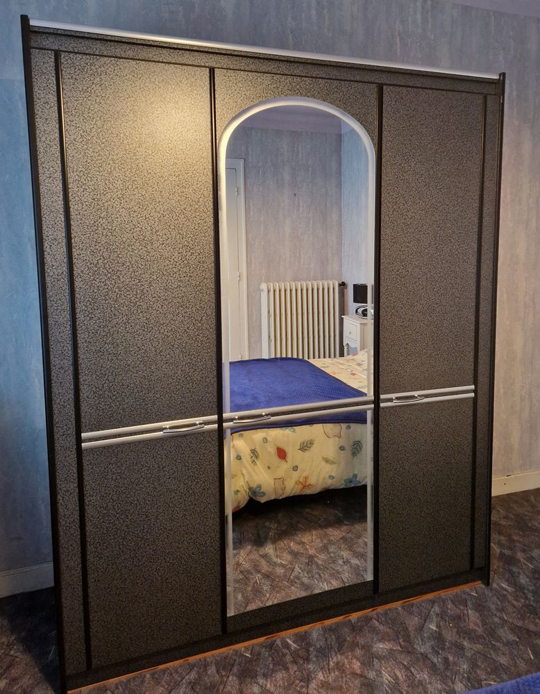ARMOIRE 60 Mom�res (65)