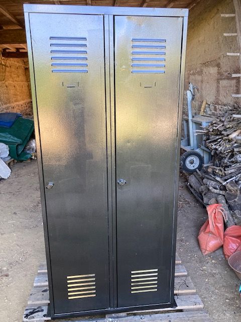 armoires d�co m�talliques 130 Savigny (69)