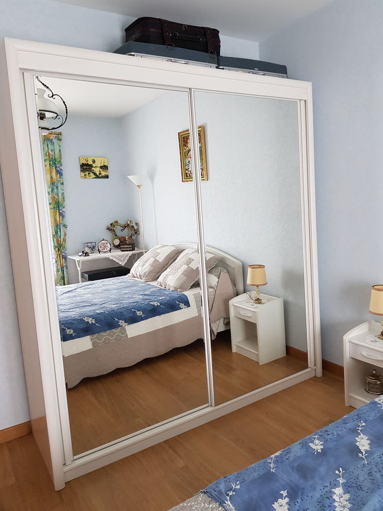 Armoires grandes et petites 
Couleur  fonce claire blanc 
0 Fondettes (37)