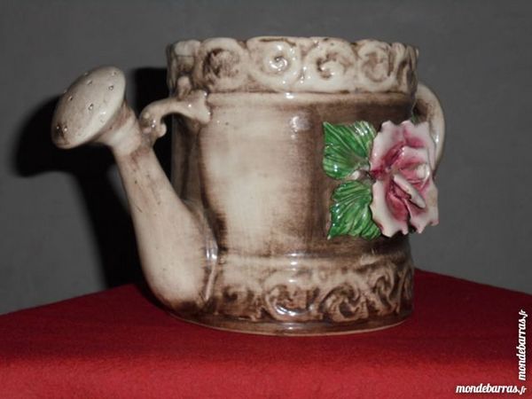 arrosoir decoratif en porcelaine 3 Le Thillot (88)