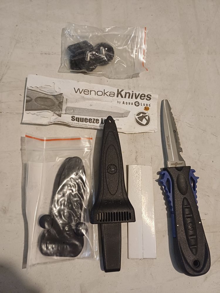 
Article de s�curit� VENOKA KNIVES AQUALUNG pour plongeur 35 Tours (37)