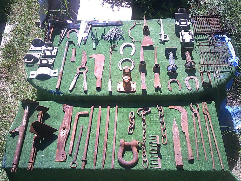 LOT DE 50 ARTICLES DIVERS FERRAILLE ANCIENNE 50 Magalas (34)