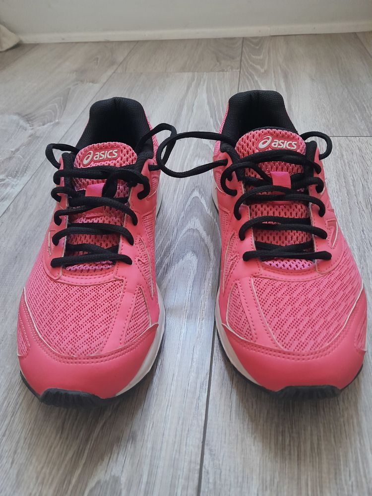 ASICS Baskets roses de running l�g�res et r�actives 35 Paris 17 (75)