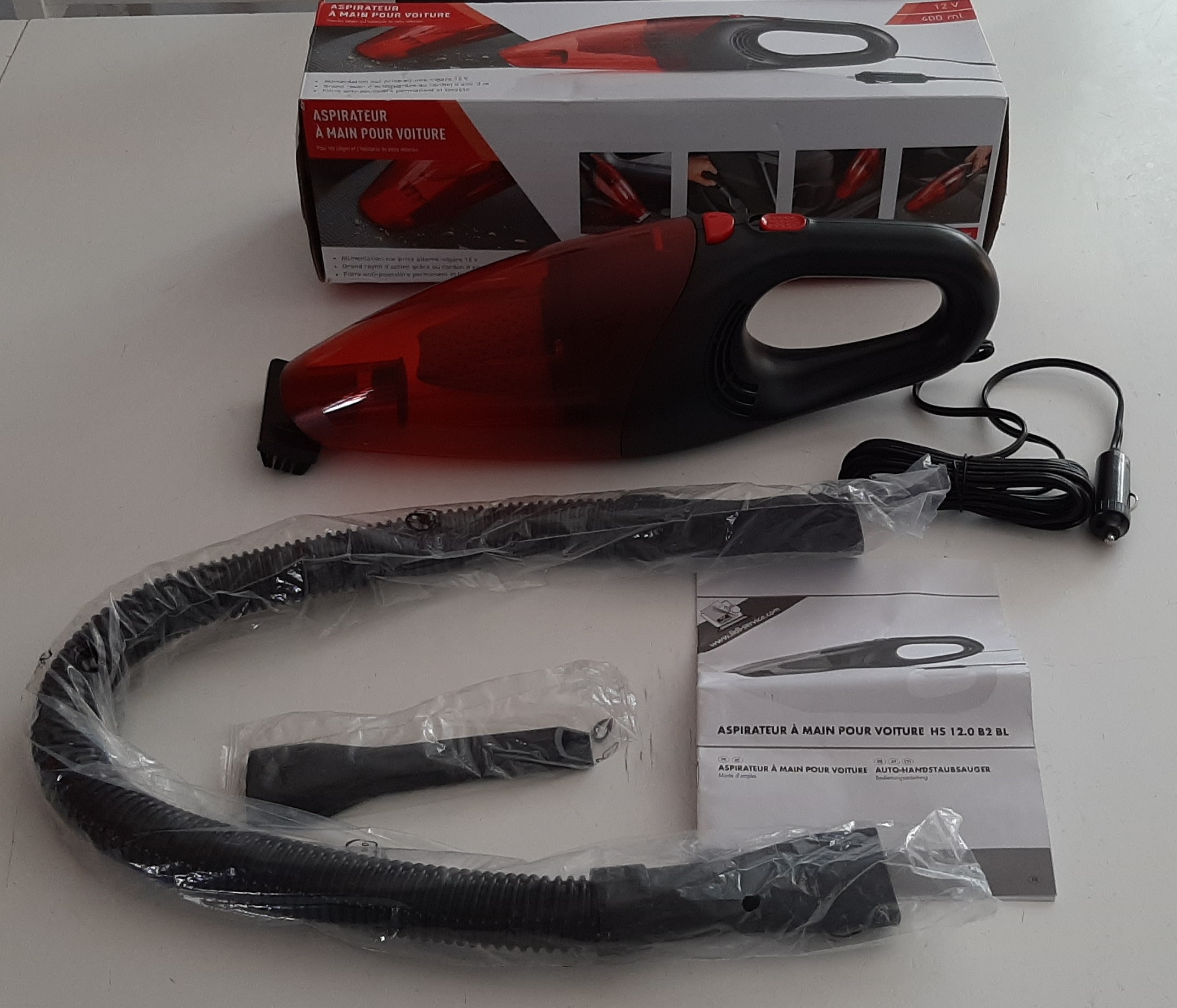 Aspirateur auto 10 B�doin (84)