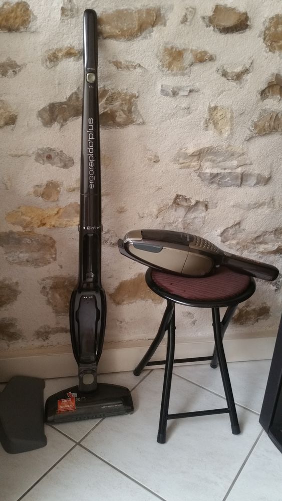 Aspirateur balai electrolux