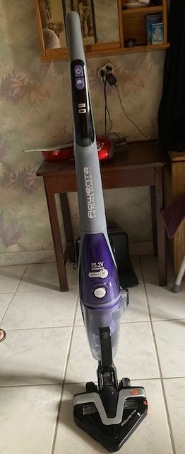 aspirateur balai sans fil ROWENTA 40 Les �glisottes-et-Chalaures (33)