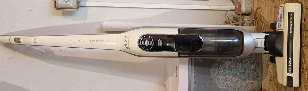 Aspirateur balai sans fil  BOSCH 25v.2 80 Saint-Pierre-de-Plesguen (35)