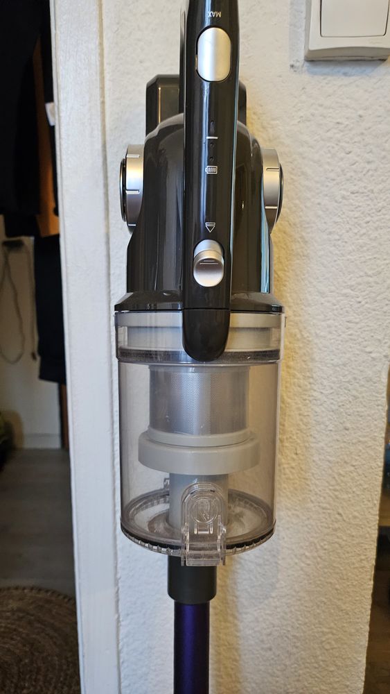 Aspirateur balai 80 Marseille 5 (13)