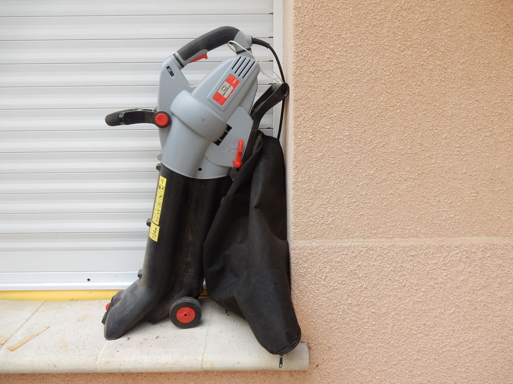 aspirateur broyeur 30 Vichy (03)