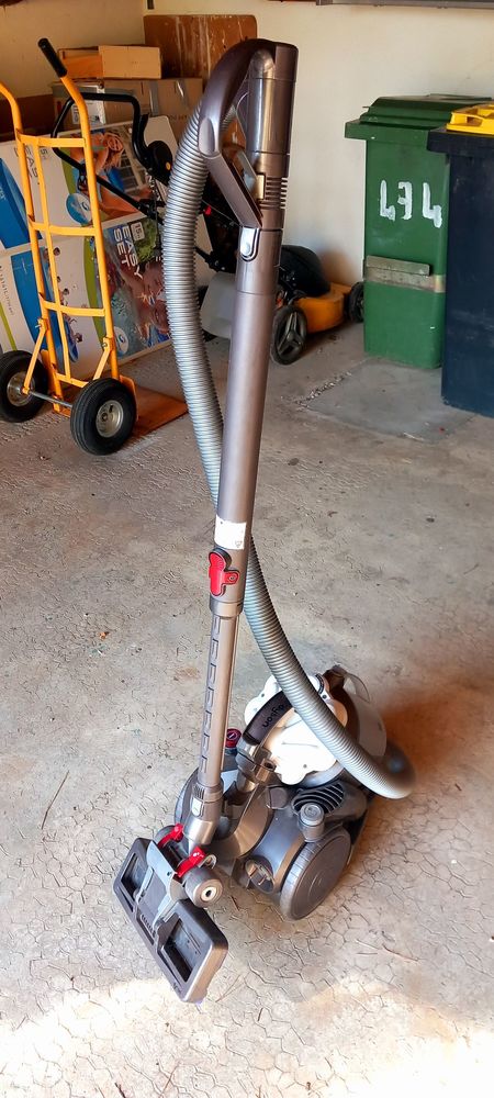 Aspirateur Dyson dc 29 130 Pernes-les-Fontaines (84)