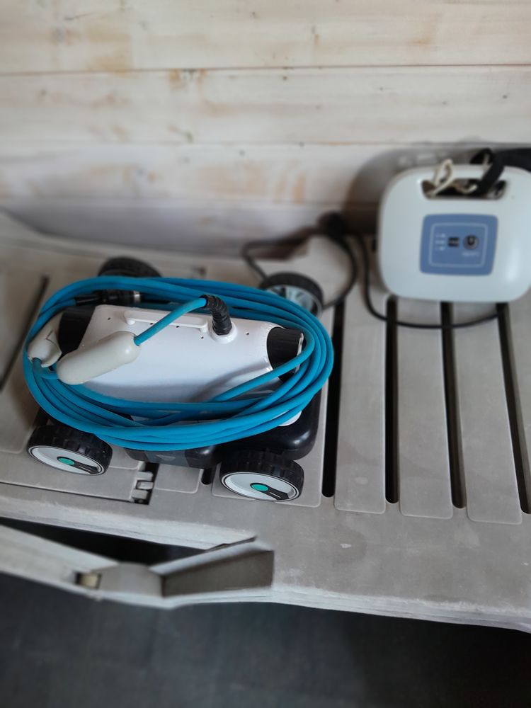 aspirateur electrique piscine 150 Saignon (84)