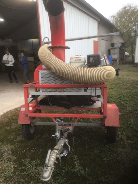 Aspirateur � feuilles 3000 N�grepelisse (82)