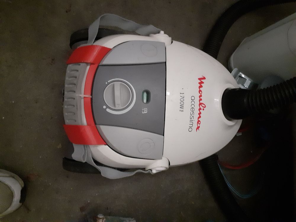 Bjr aspirateur moulinex en tr�s bon etat 40 Dijon (21)