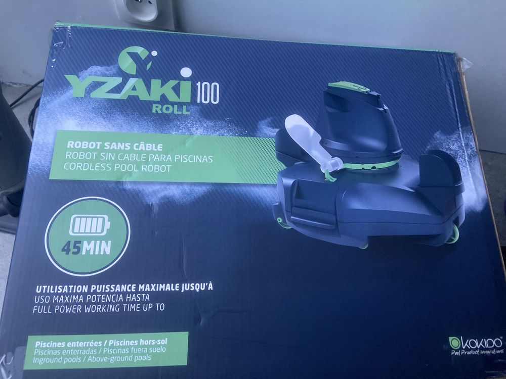 Aspirateur piscine ysaki 100 roll 90 Saint-Gildas-de-Rhuys (56)