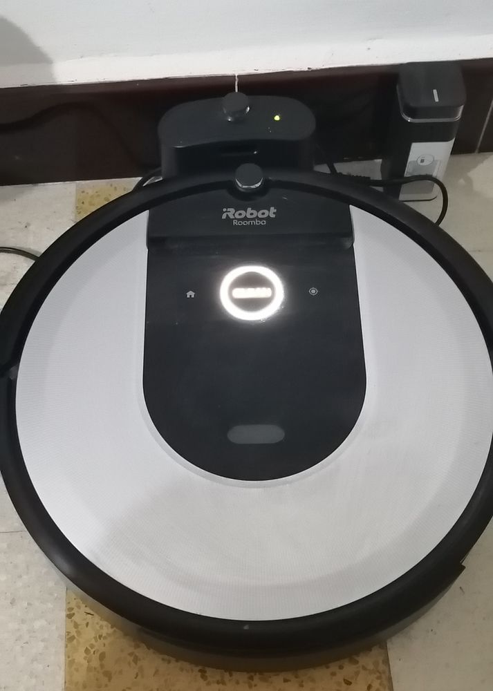 Aspirateur robot 250 Menton (06)