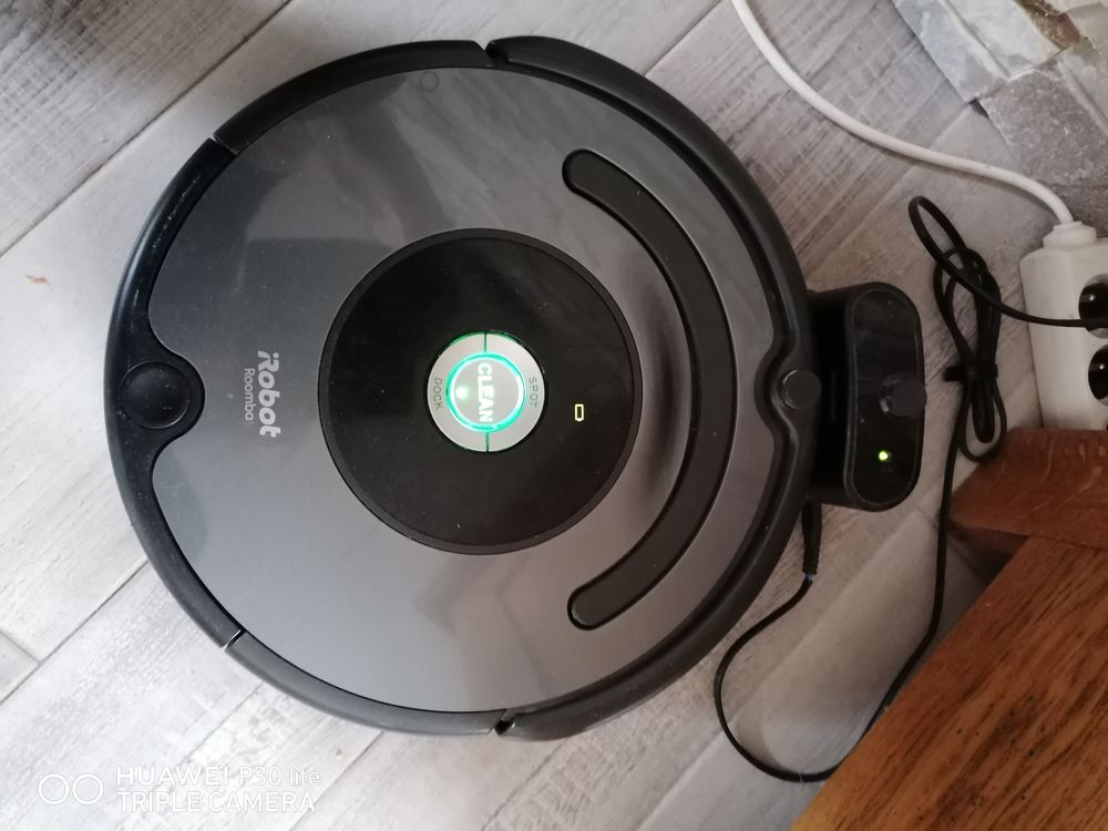 Aspirateur roomba 675 50 Langres (52)