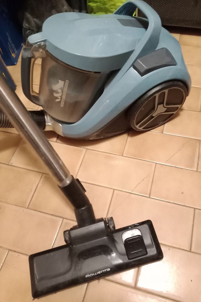 aspirateur Rowenta compact power XXL cyclonic 40 Beauchamp (95)