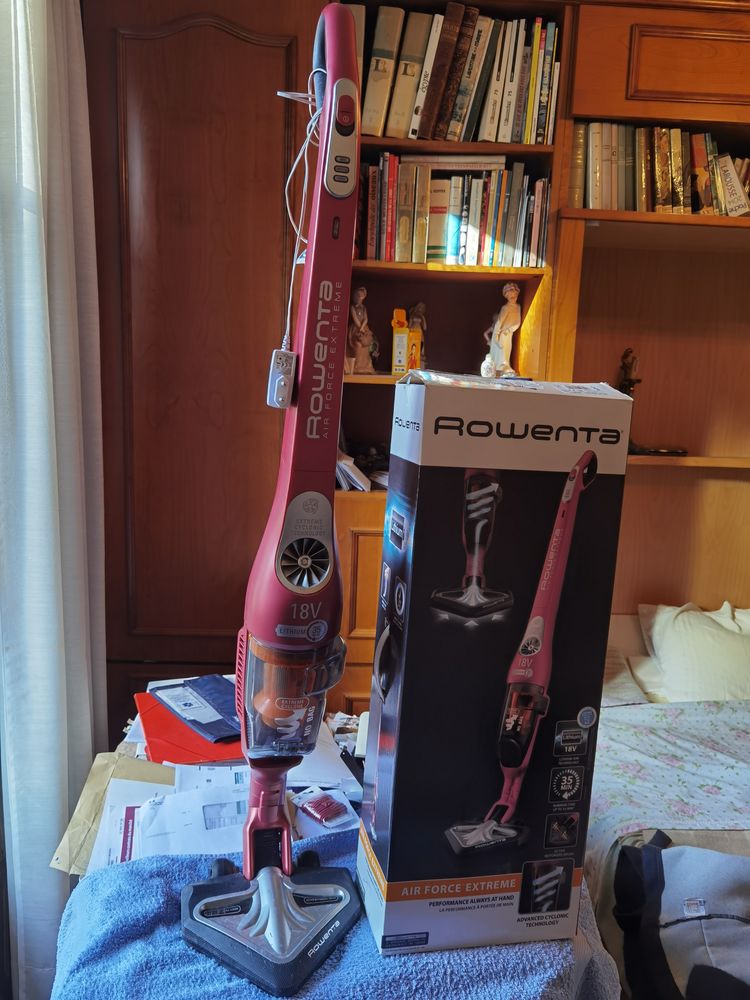 ASPIRATEUR ROWENTA AIR FORCE EXTREME 18 v LITHIUM 150 Issy-les-Moulineaux (92)