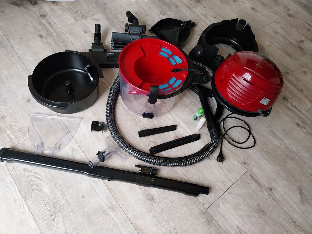 Aspirateur shampoineuse VIRA 130 Courson-les-Carri�res (89)