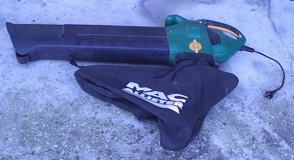 Aspirateur/Souffleur de feuilles. 25 P�gomas (06)