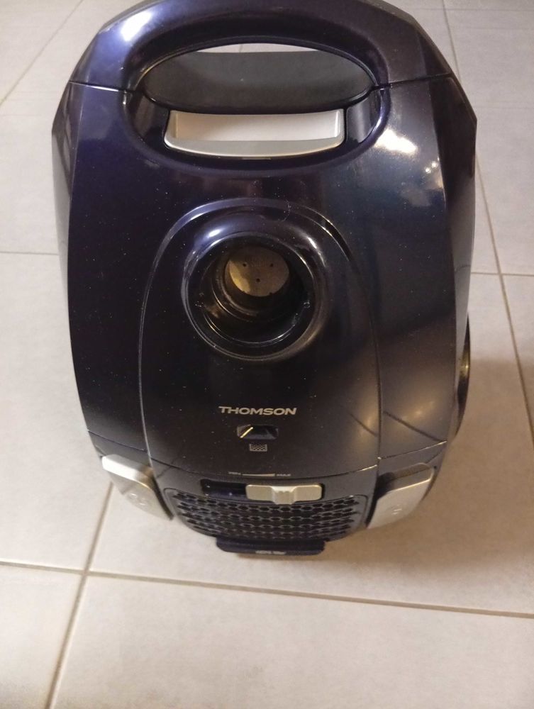 aspirateur+traineau+Thomson+noir+600w 80 Conlie (72)