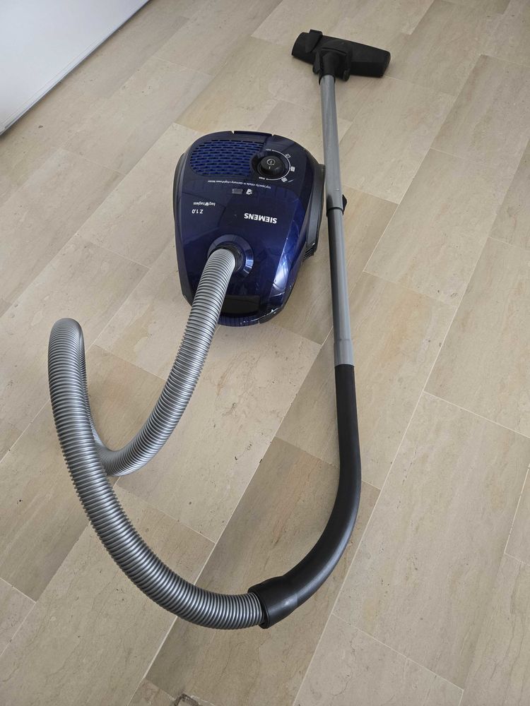 Aspirateur tra�neau 10 Le Cannet (06)