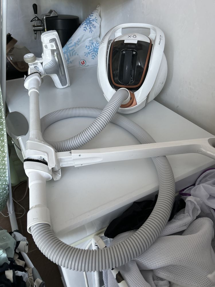 Aspirateur 200 Nans-les-Pins (83)