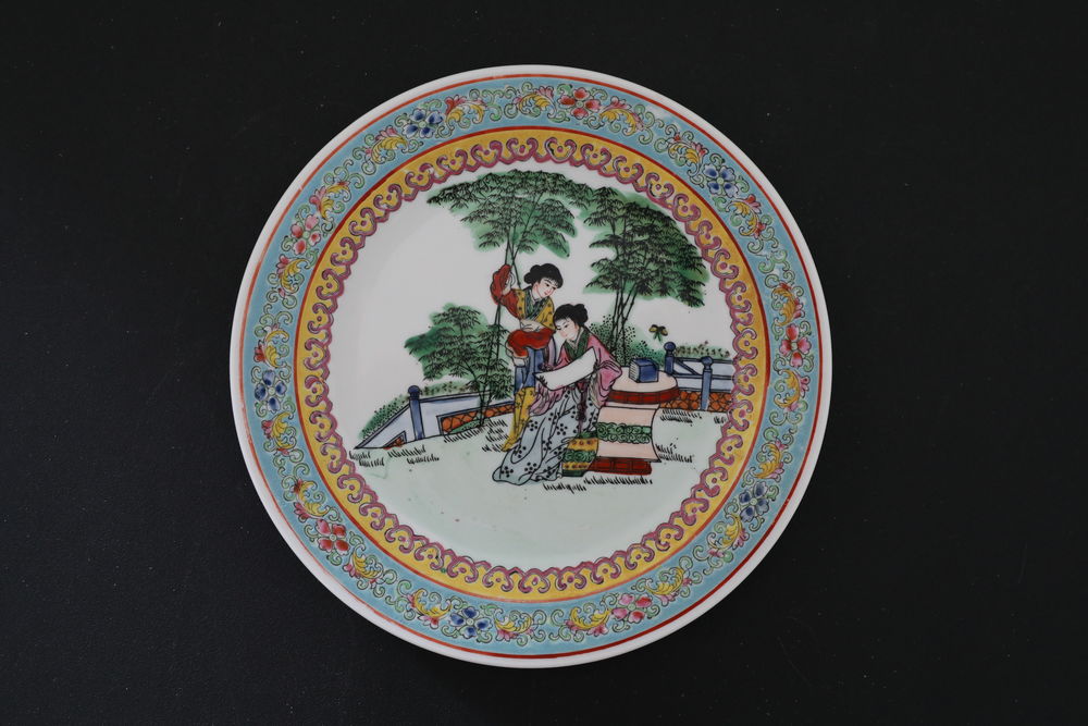 ASSIETTE CHINOISE PORCELAINE 2  PERSONNAGES 60 Saint-�tienne (42)