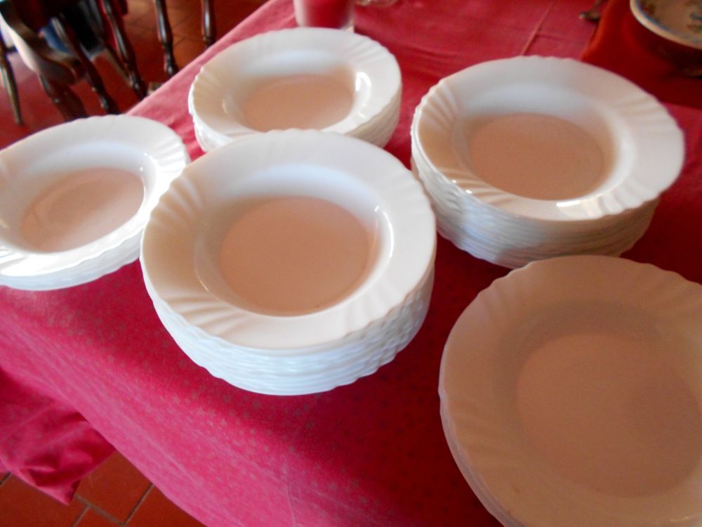 Assiette creuse blanche D : 23cm 1 Monflanquin (47)