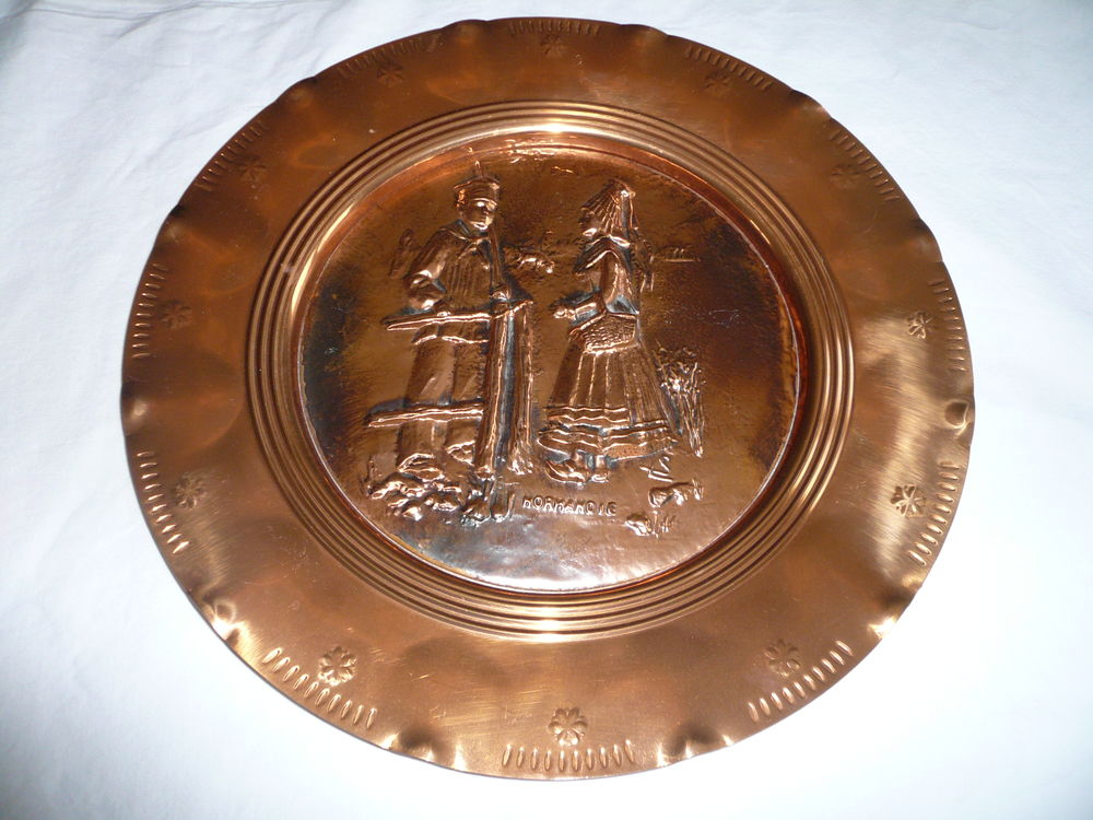Assiette en cuivre 15 Franqueville-Saint-Pierre (76)