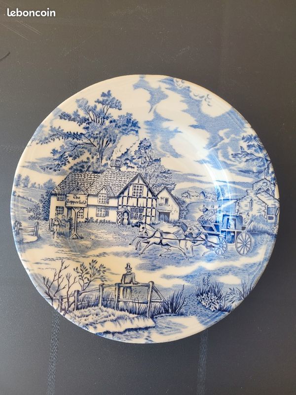 Assiette d�coration bleu et blanche France 18 Bar-sur-Seine (10)