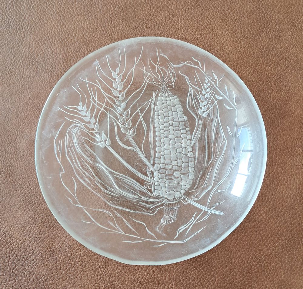 assiette d�corative en verre transparent �  bords irr�gulier 4 Carnon Plage (34)