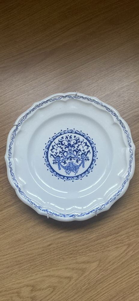 Assiette en gien d�corative 18 Pithiviers (45)