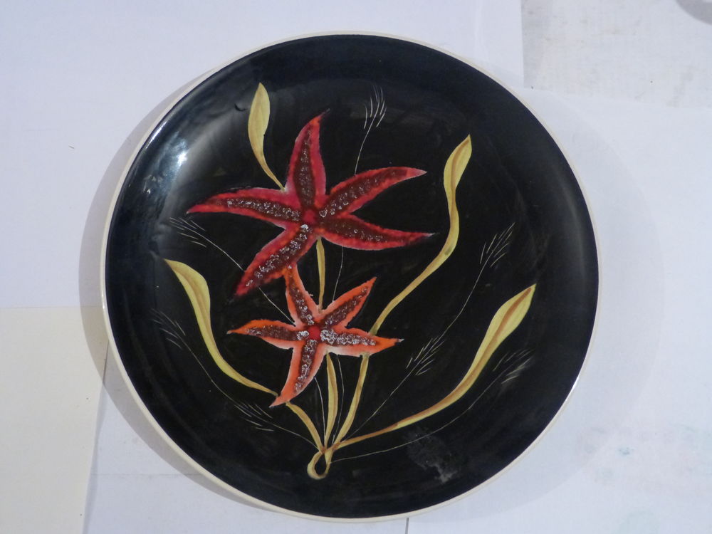 ASSIETTE HENRIOT QUIMPER  decor  FLEURS ROUGES OU ALGUES ROU 15 Brest (29)