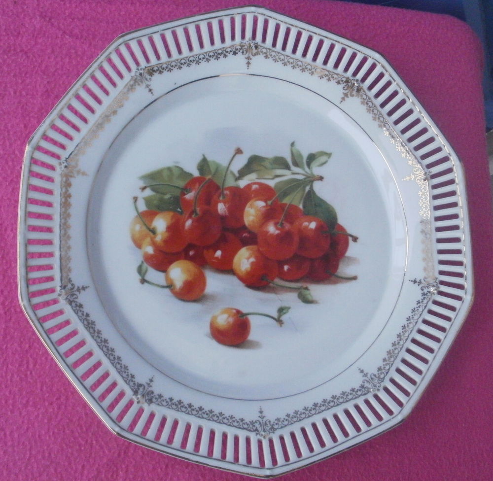 Assiette porcelaine ajour�e SCHUMANN motif cerises 9 Montauban (82)