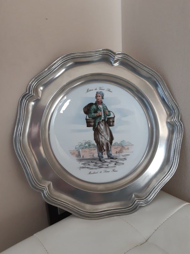 Assiette Porcelaine de Limoge et �tain 22 Saint-Jean-de-la-Ruelle (45)