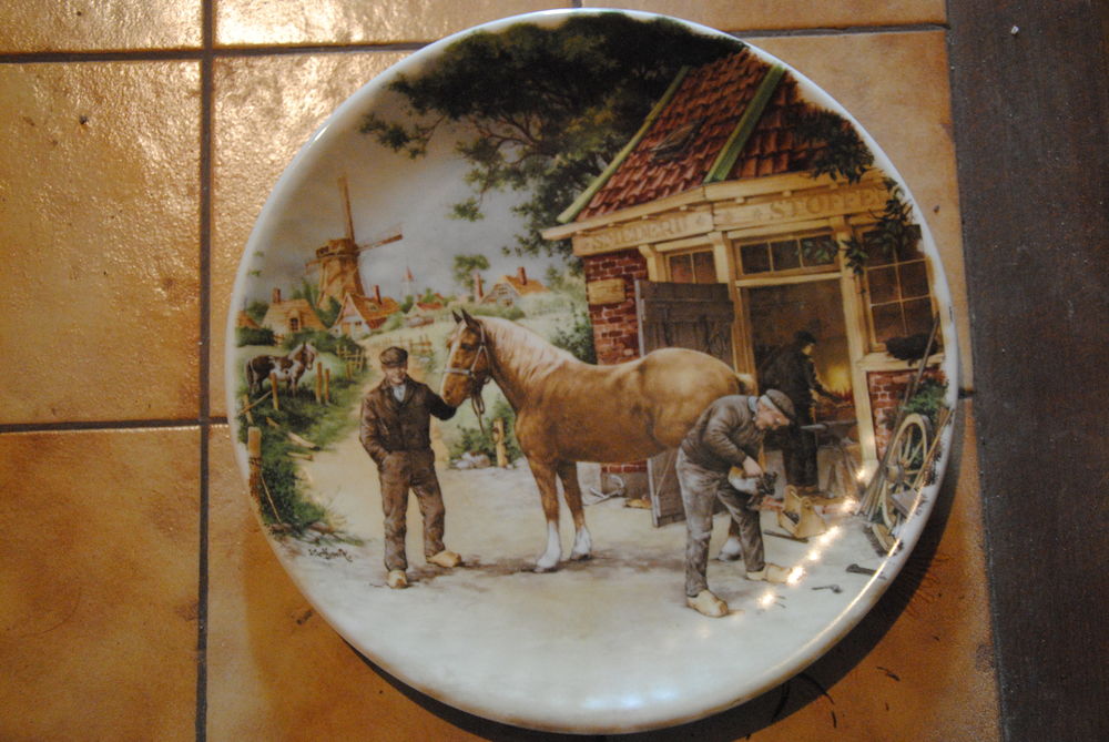 Assiette ROYAL SCHWABAP ancienne 10 Cl�gu�rec (56)