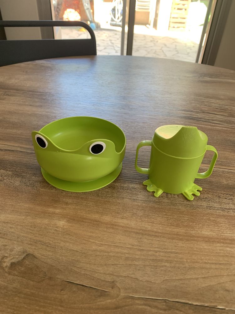 Assiette + verre avec anses enfant motif    Gr 6 Saleilles (66)