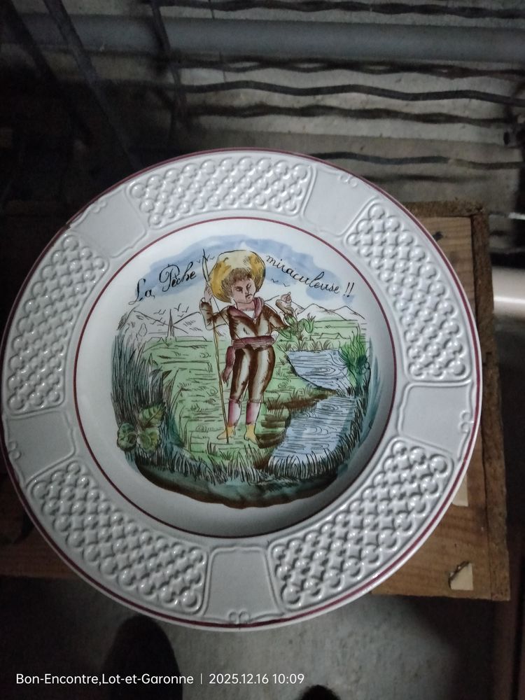 Lot d'assiettes anciennes d�cor enfants. 150 Bon-Encontre (47)