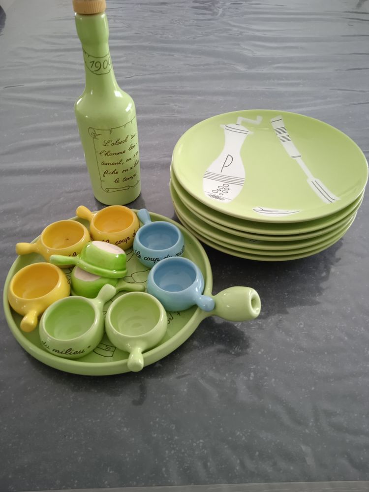 Assiettes + bols   pour fondue savoyarde 8.5 Andr�zieux-Bouth�on (42)