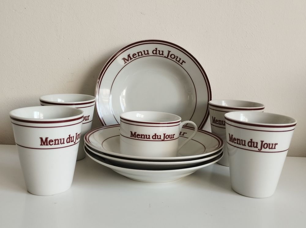 Assiettes creuses et tasses blanc marron bistrot 12 Le Havre (76)