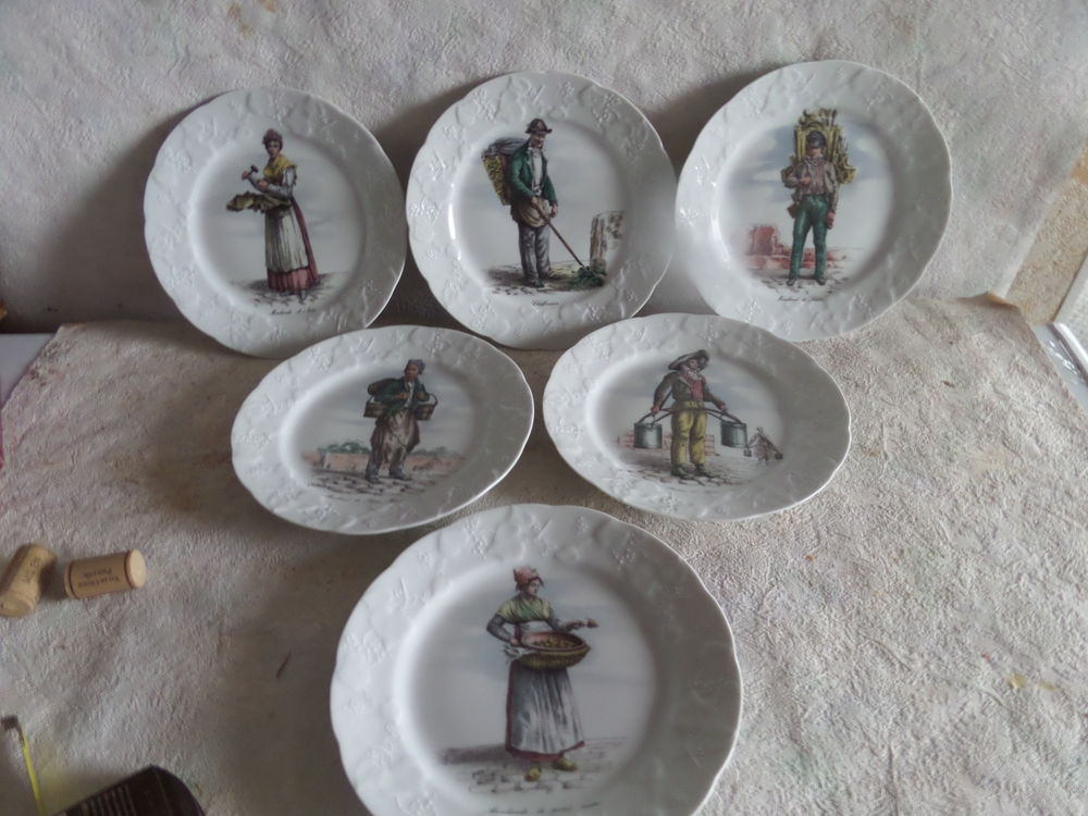 6 assiettes a dessert en porcelaine 15 Lyon 8 (69)
