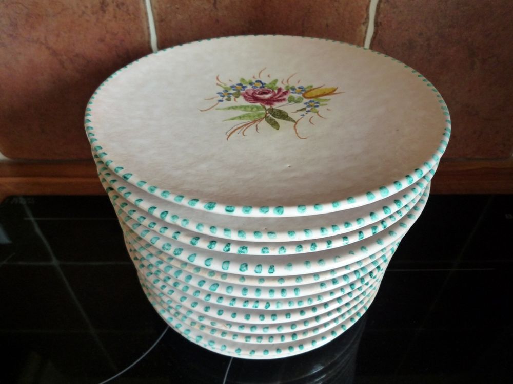 Lot de 12 assiettes � dessert 30 Paris 13 (75)