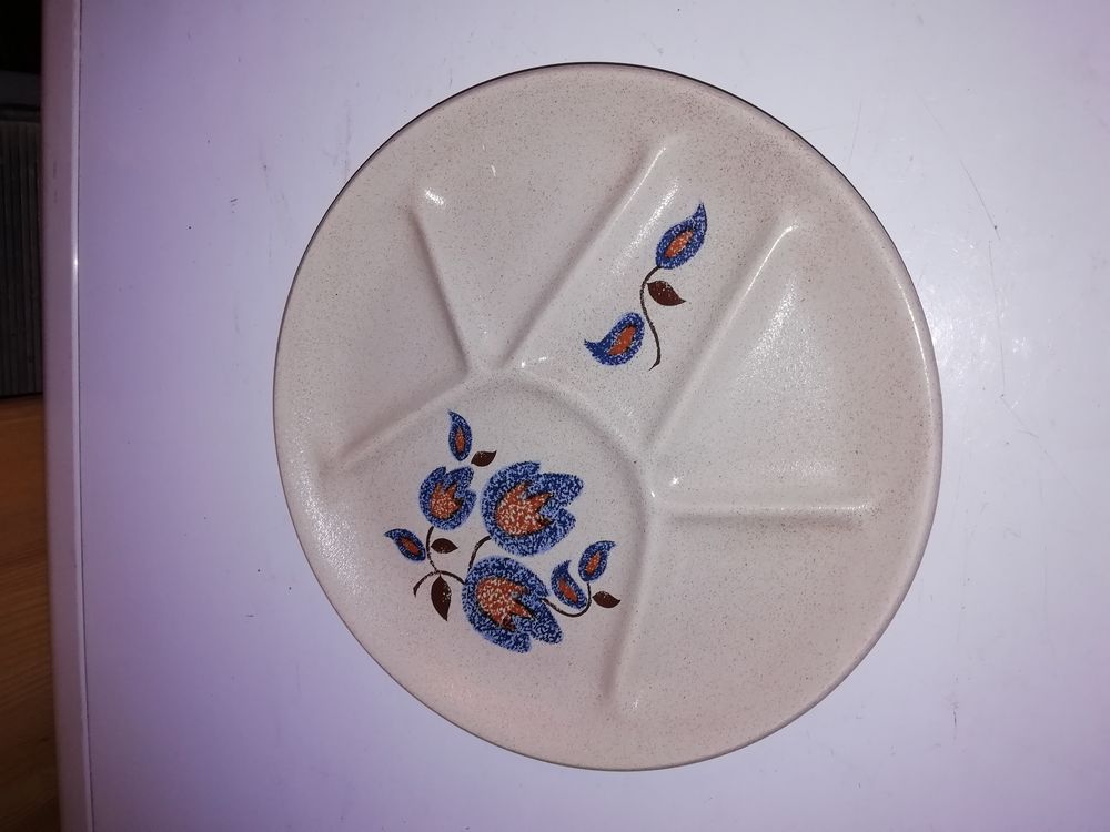 lot de 8 assiettes a fondue 8 Saint-L� (50)