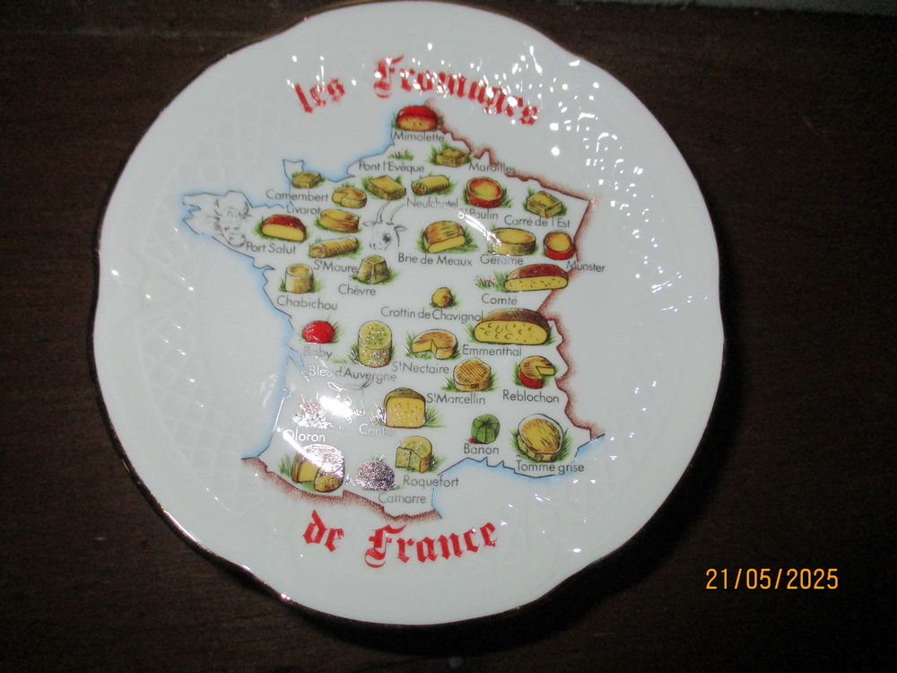 6 Assiettes  Fromages de France  en porcelaine de MP SAMIE 15 Saint-Yrieix-la-Perche (87)